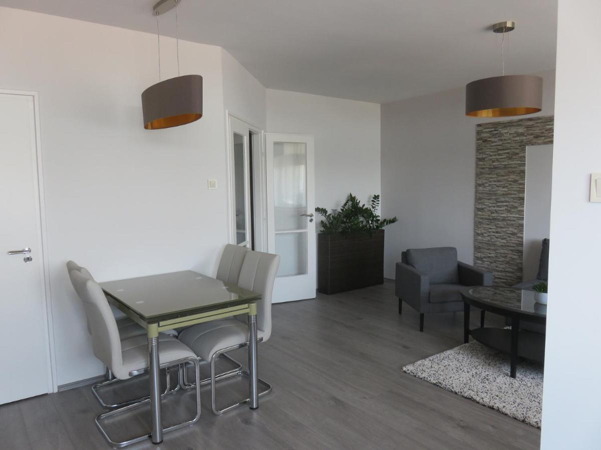 City Corner Central Mosonmagyaróvár Εξωτερικό φωτογραφία